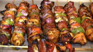 SmokingPit.com - Yoder YS640 - Peach Smoked Sesame Chicken & Beef Kabobs.