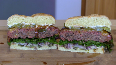 SmokingPit.com - Cheddar & Mushroom Burger - Cooked on the Yoder YS640 - The inside!