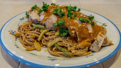 SmokingPit.com - Peanut Chicken Noodle Salad - The money shot.