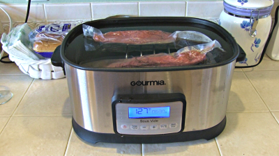 SmokingPit.com - Alder Smoked Sous Vide Tri Tip - Sous Vide bath.