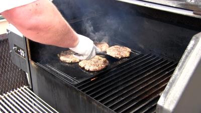 SmokingPit.com - Seared Tatonka Dust coated Buffalo Burgers  - Yoder YS640 cooked BBQ recipes & smoking meat tips and techniques. Searing the Buffalo.