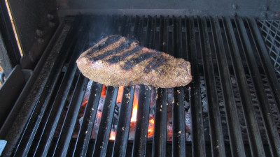 SmokingPit.com - SouthwestSanta Maria Rub Recipe. Tri Tip grilling.