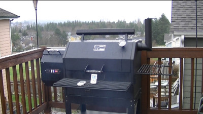 SmokingPit.com - Yoder YS640 Wood Pellet fired smoker & Grill available @ All Things BBQ http://www.atbbq.com bult by cooks built to last!
