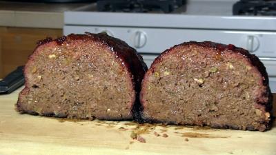 SmokingPit.com - Hickory Smoked Mad Hunky Meatloaf  -  Smoked low and slow on a Yoder YS640 smoker grill. Mouth watering moist, wood fire cooked! Mad hunky Rub -  Tacoma WA Washington 